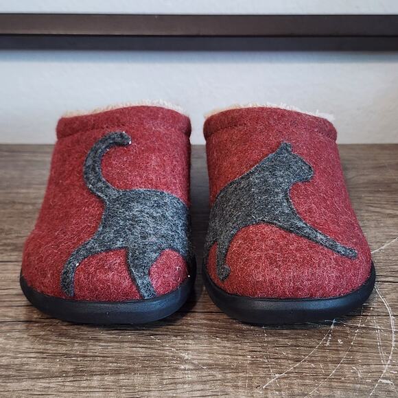 LL Bean Daybreak Scuffs Women's Cat Slippers Shoes Size 7 Red Wool Felt - Picture 2 of 9